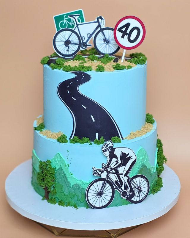 Feliz comienzo de la semana 🩵🚲
Para pedir presupuesto, hacer un encargo y comprobar las fechas libres por favor escríbeme al WhatsApp 678044863

#postresalcaladehenares #postresdepolza #alcaládehenares #madrid #torrejondeardoz #corredorhenares #mesadulceadomicilio #mesadulcemadrid #mesadulcealcaladehenares #tartasdemousse #tartaspersonalizadas #tartasdecumpleaños #postresmadrid #macarons #macaronsmadrid #tartaunicornio #mousse #tartadezanahoria #smashcake  #cupcakes #galletas #tartadenumeros #chocolate